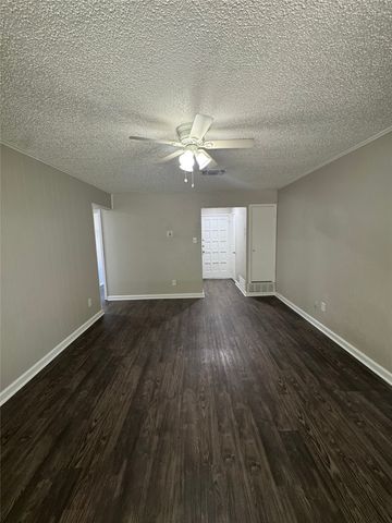 6936 Declaration Street, Watauga, TX 76148