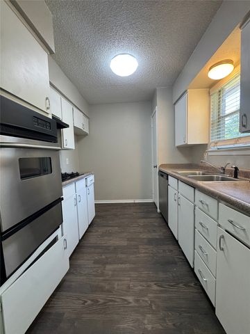 6936 Declaration Street, Watauga, TX 76148