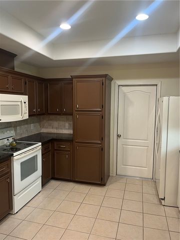 7801 Northwind Dr, Corpus Christi, TX 78414