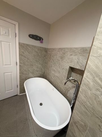 5111 Circle Down, Golden Valley, MN 55416