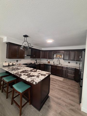 5111 Circle Down, Golden Valley, MN 55416