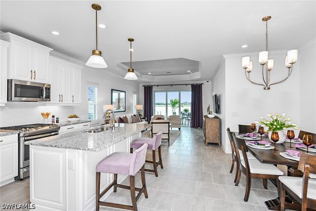 4475 Centaurus CIR, Naples, FL 34120