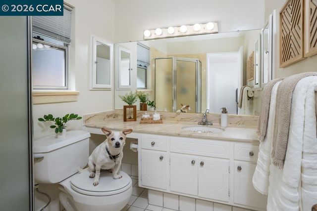 2920 Frayne Ln, Concord, CA 94518