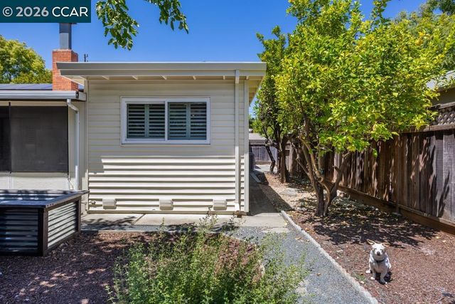 2920 Frayne Ln, Concord, CA 94518