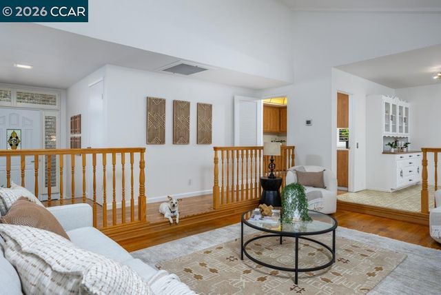 2920 Frayne Ln, Concord, CA 94518