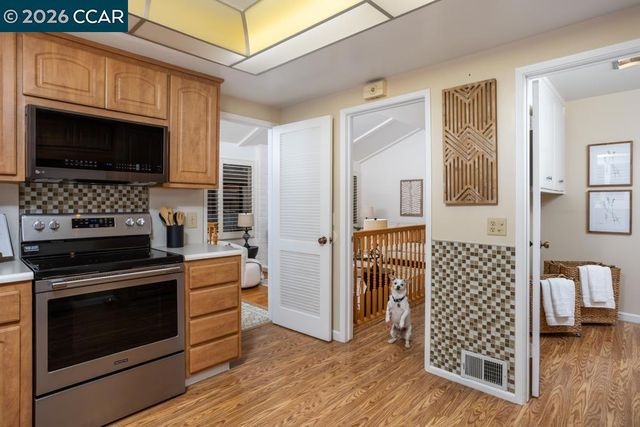 2920 Frayne Ln, Concord, CA 94518