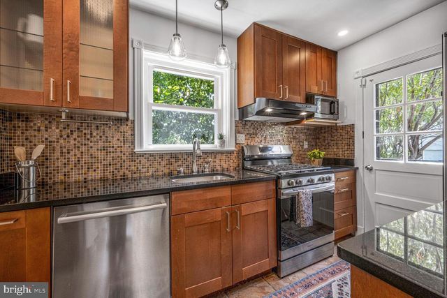 6635 HARLAN PL NW, Washington, DC 20012