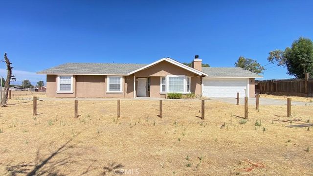17063 Anaconda Road, Madera, CA 93636