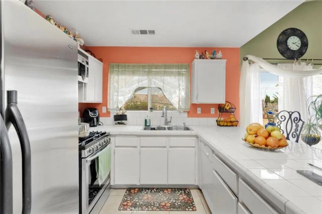 14904 Ocotillo Street, Victorville, CA 92394