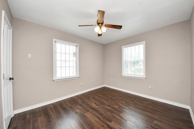 5202 Pensdale Street, Houston, TX 77033