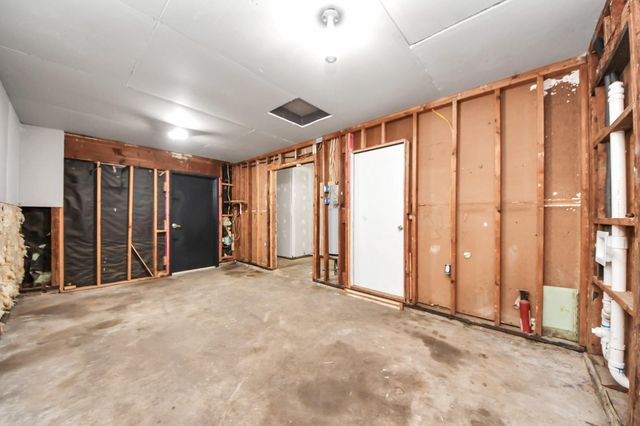5202 Pensdale Street, Houston, TX 77033
