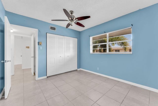 601 NW 78th Terrace 203, Margate, FL 33063