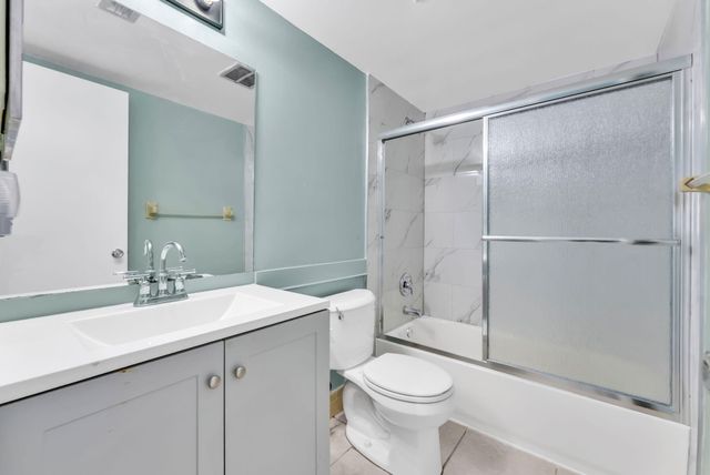 601 NW 78th Terrace 203, Margate, FL 33063