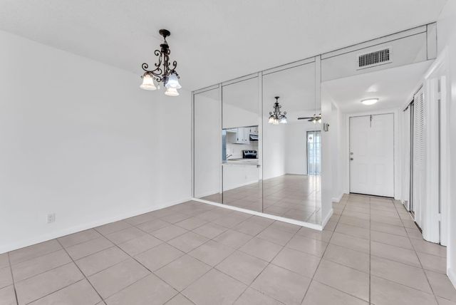 601 NW 78th Terrace 203, Margate, FL 33063