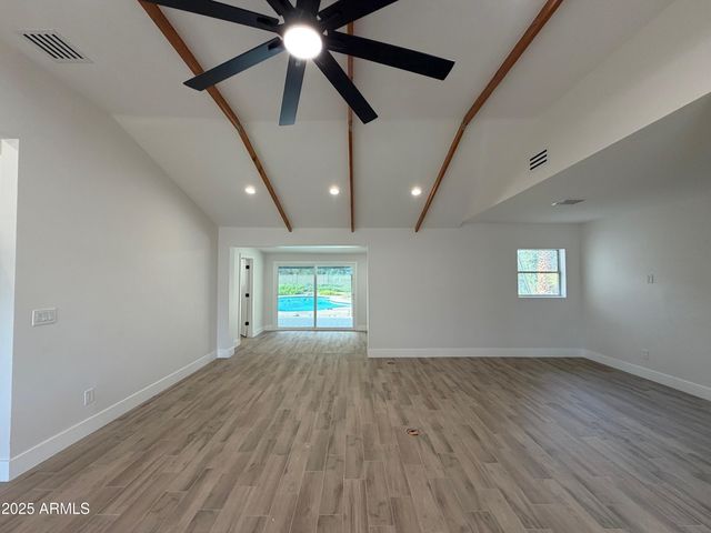 6828 N 10TH Avenue, Phoenix, AZ 85013