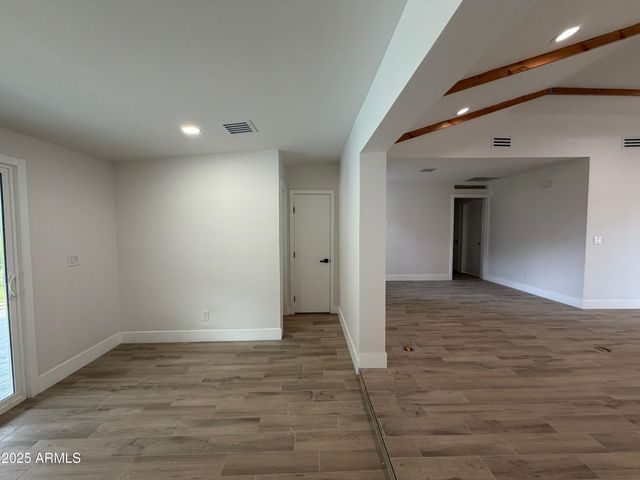 6828 N 10TH Avenue, Phoenix, AZ 85013