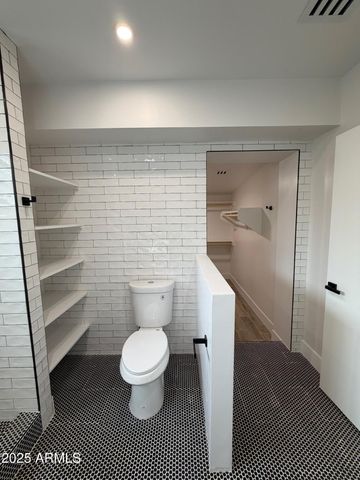 6828 N 10TH Avenue, Phoenix, AZ 85013