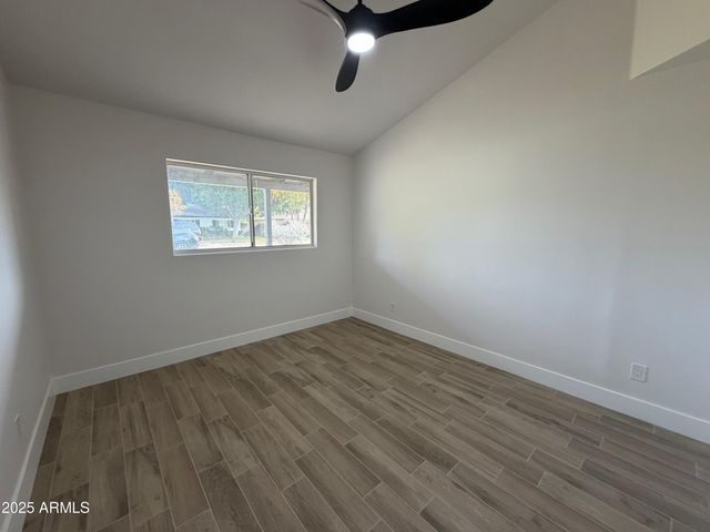 6828 N 10TH Avenue, Phoenix, AZ 85013