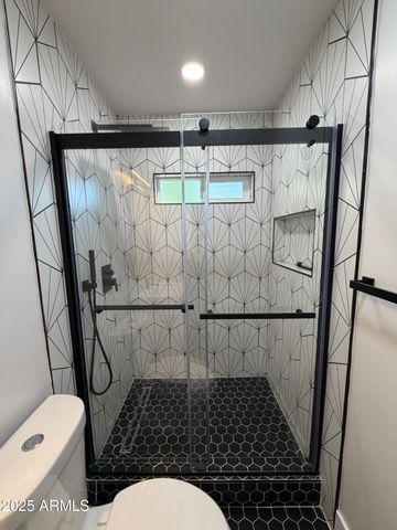 6828 N 10TH Avenue, Phoenix, AZ 85013