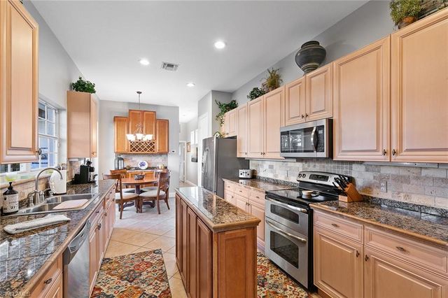 3860 Cotton Green Path DR, Naples, FL 34114