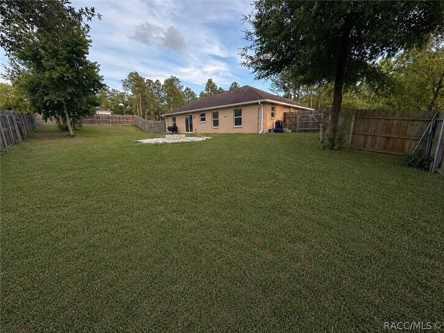 1167 W Hedgewood Lane, Dunnellon, FL 34434