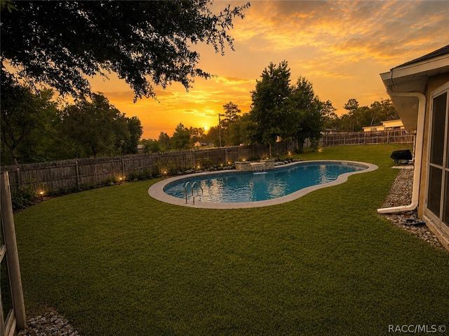 1167 W Hedgewood Lane, Dunnellon, FL 34434