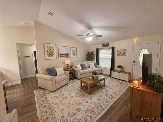 1167 W Hedgewood Lane, Dunnellon, FL 34434