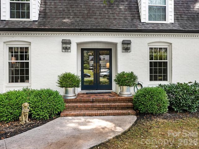 2516 Handley Place, Charlotte, NC 28226