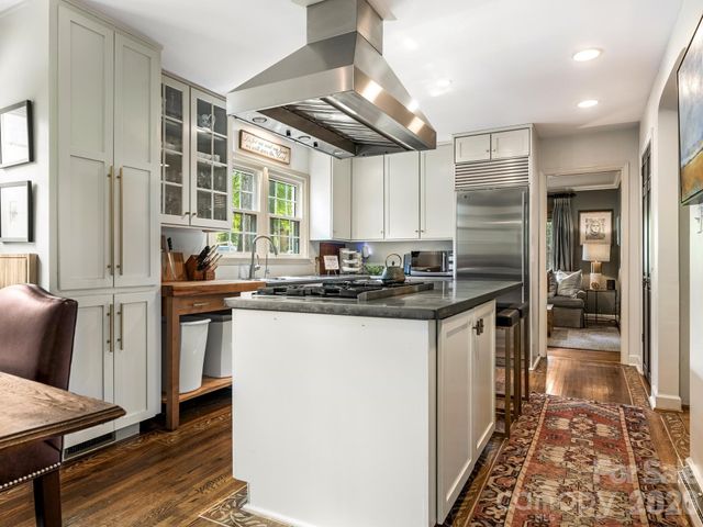 2516 Handley Place, Charlotte, NC 28226