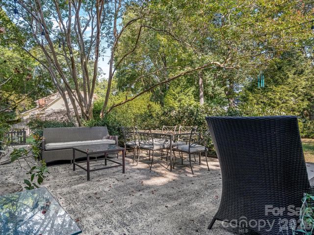 2516 Handley Place, Charlotte, NC 28226