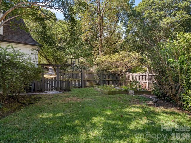 2516 Handley Place, Charlotte, NC 28226