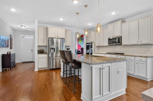 121 Rolling Hills Place, Canton, GA 30114