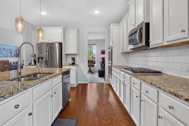 121 Rolling Hills Place, Canton, GA 30114