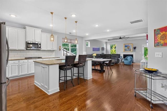 121 Rolling Hills Place, Canton, GA 30114