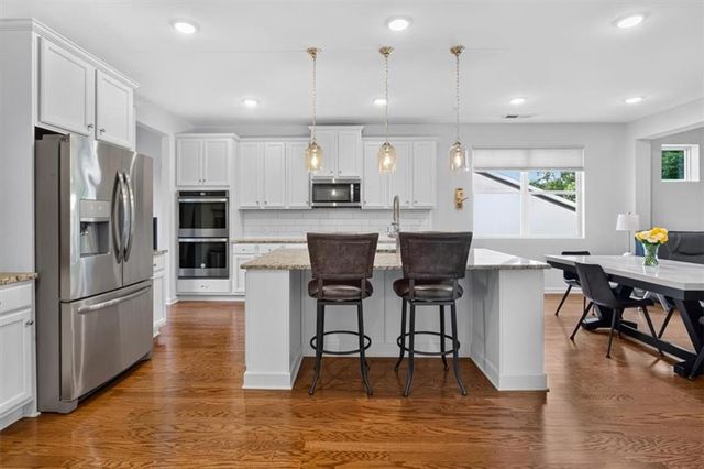 121 Rolling Hills Place, Canton, GA 30114