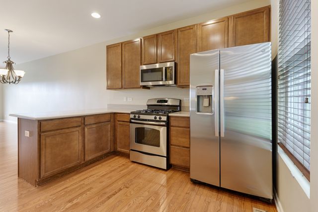 457 Town Center Boulevard, Gilberts, IL 60136