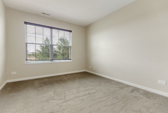 457 Town Center Boulevard, Gilberts, IL 60136