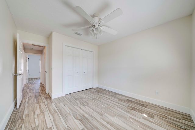 911 Pelican Place, Panama City Beach, FL 32407