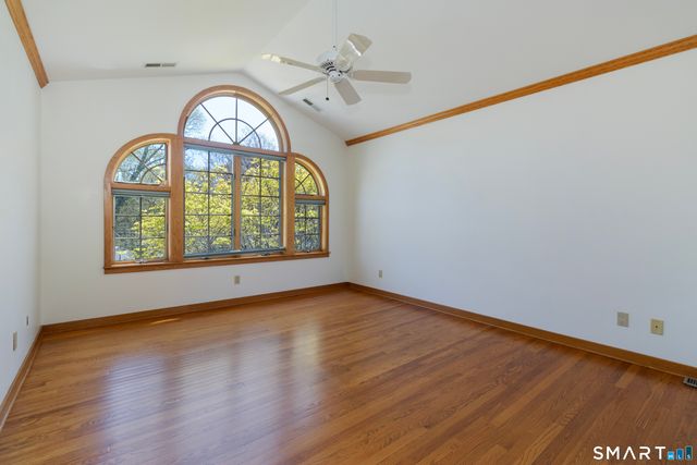 9 Howd Avenue, Branford, CT 06405