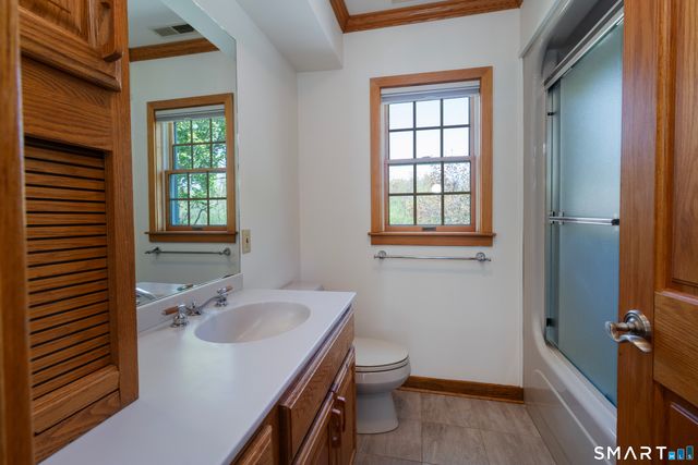 9 Howd Avenue, Branford, CT 06405