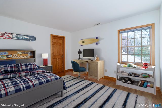 9 Howd Avenue, Branford, CT 06405