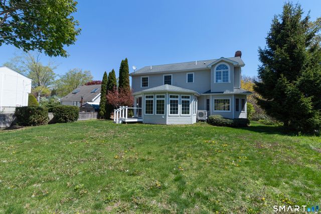 9 Howd Avenue, Branford, CT 06405