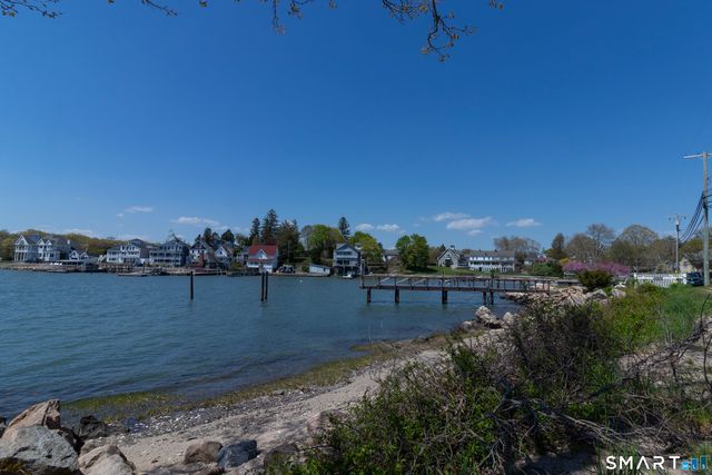9 Howd Avenue, Branford, CT 06405