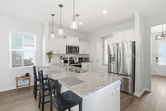 120 Garden Row Dr S, Hardeeville, SC 29927