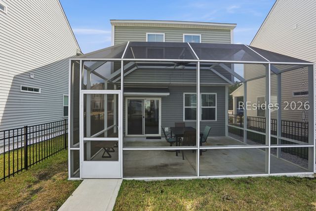120 Garden Row Dr S, Hardeeville, SC 29927