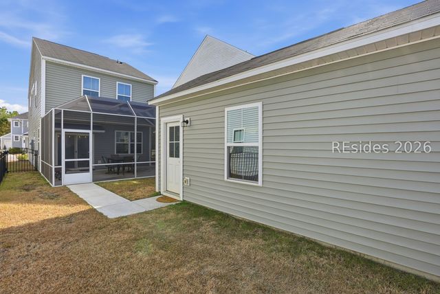 120 Garden Row Dr S, Hardeeville, SC 29927