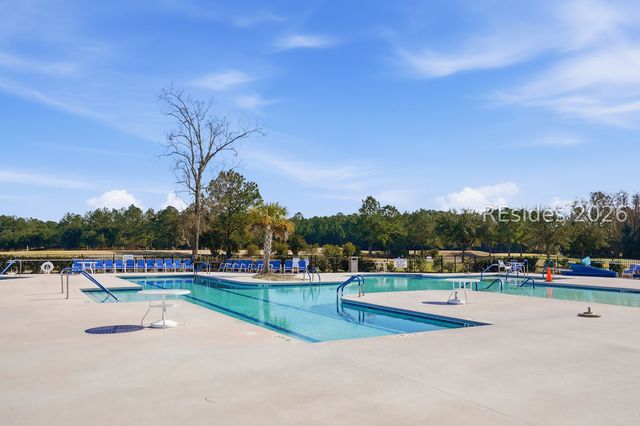 120 Garden Row Dr S, Hardeeville, SC 29927