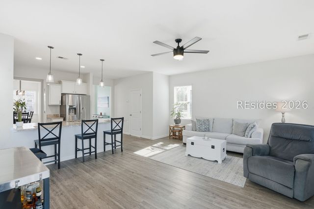 120 Garden Row Dr S, Hardeeville, SC 29927