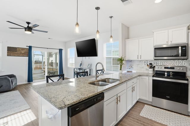 120 Garden Row Dr S, Hardeeville, SC 29927