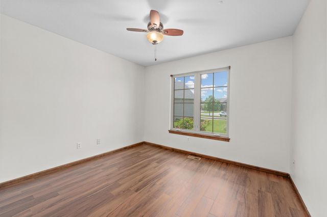 2522 N GRAYSTONE CIR, Wichita, KS 67228